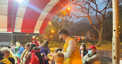 元宵晚會在鄰里 永慶房屋陪伴鄉親賞燈趣 中原里、頂新里慶元宵 鄰里同樂加倍溫馨